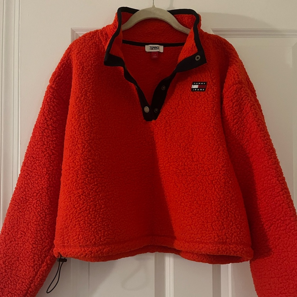 Vintage Tommy Hilfiger fleece, bright orange/red. Cropped. Stunning!